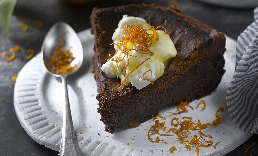 Pastís de xocolata amb crema de taronja